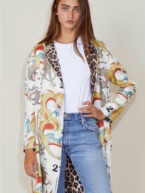 One of a kind reversible La Prestic Ouiston Liberté 100% silk open front pockets